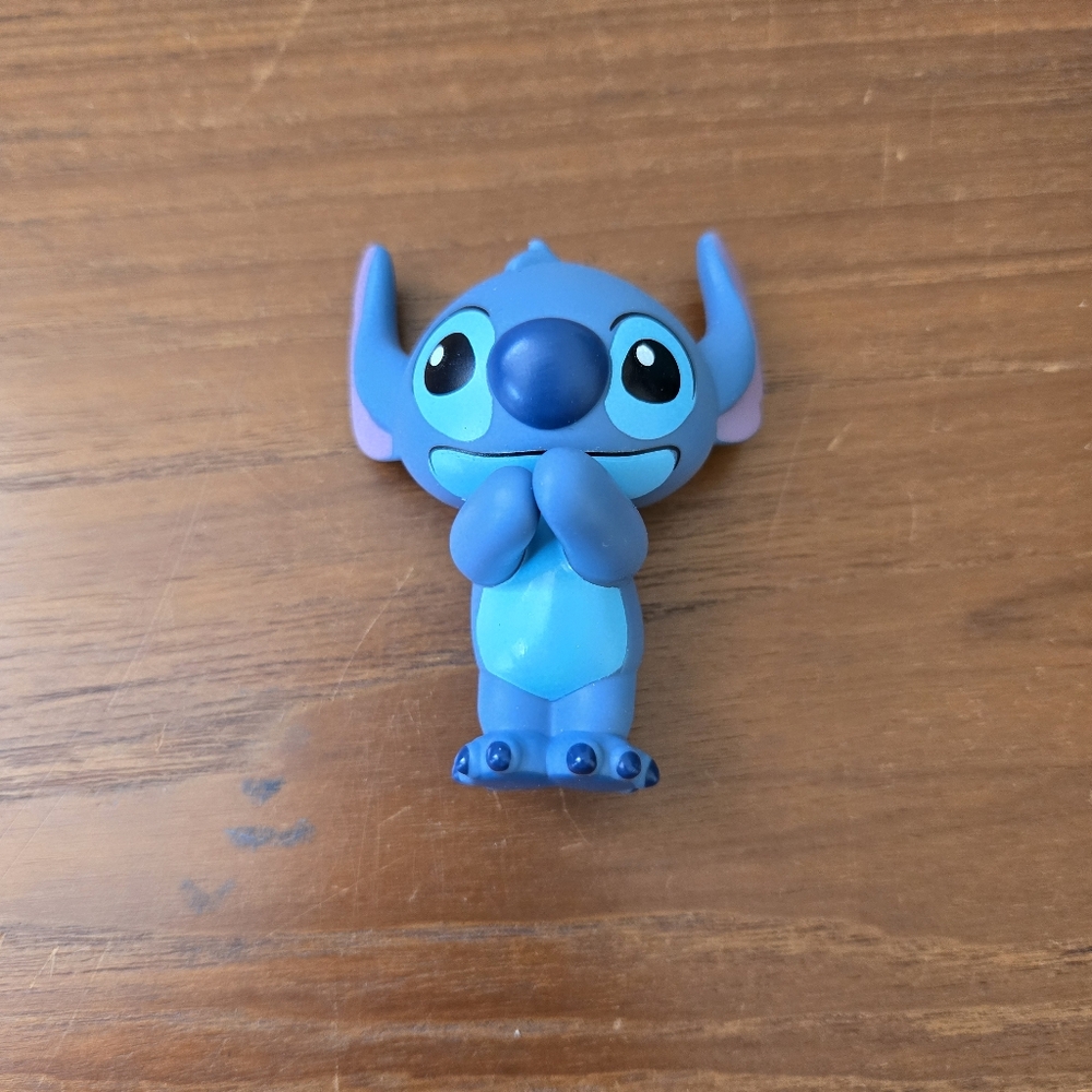 Disney Park Pal Lilo And Stitch Hugger Stitch
